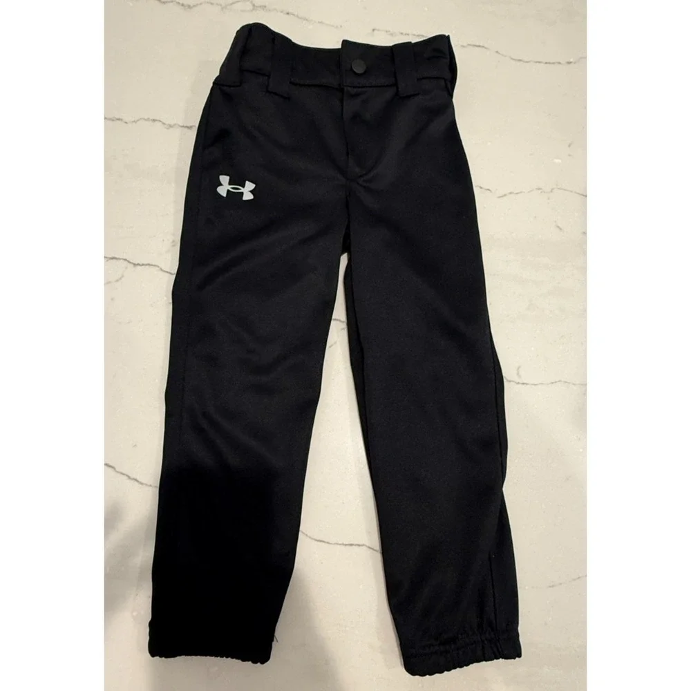 Youth Unisex Under Armour Size 4 21